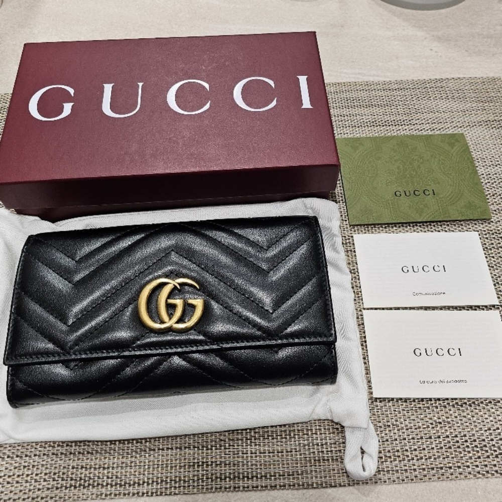 Gucci GG Marmont Folding Wallet